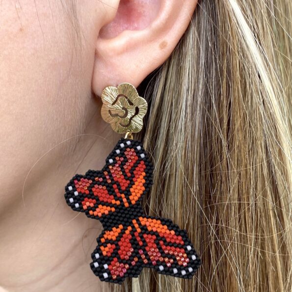 AR-443-47 Aretes Mariposas Miyuki ZOOM